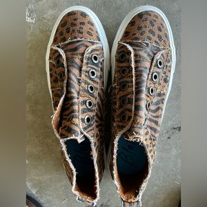 Blowfish Unlaced Slip On Canvas Sneakers